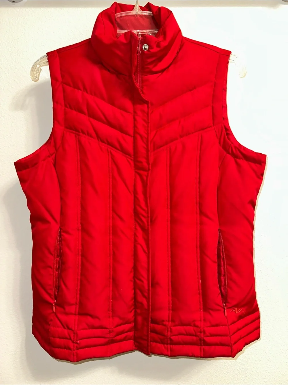 Athletic Works Red Quilted Women's Puffer Vest Ladies M 8/10 - Picture 3 of 10